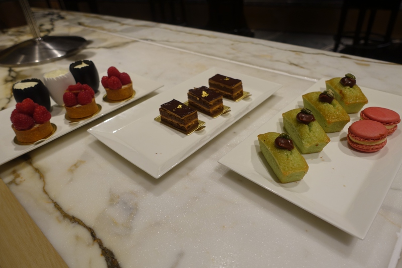 Desserts, Ritz-Carlton Hong Kong Club Lounge Review