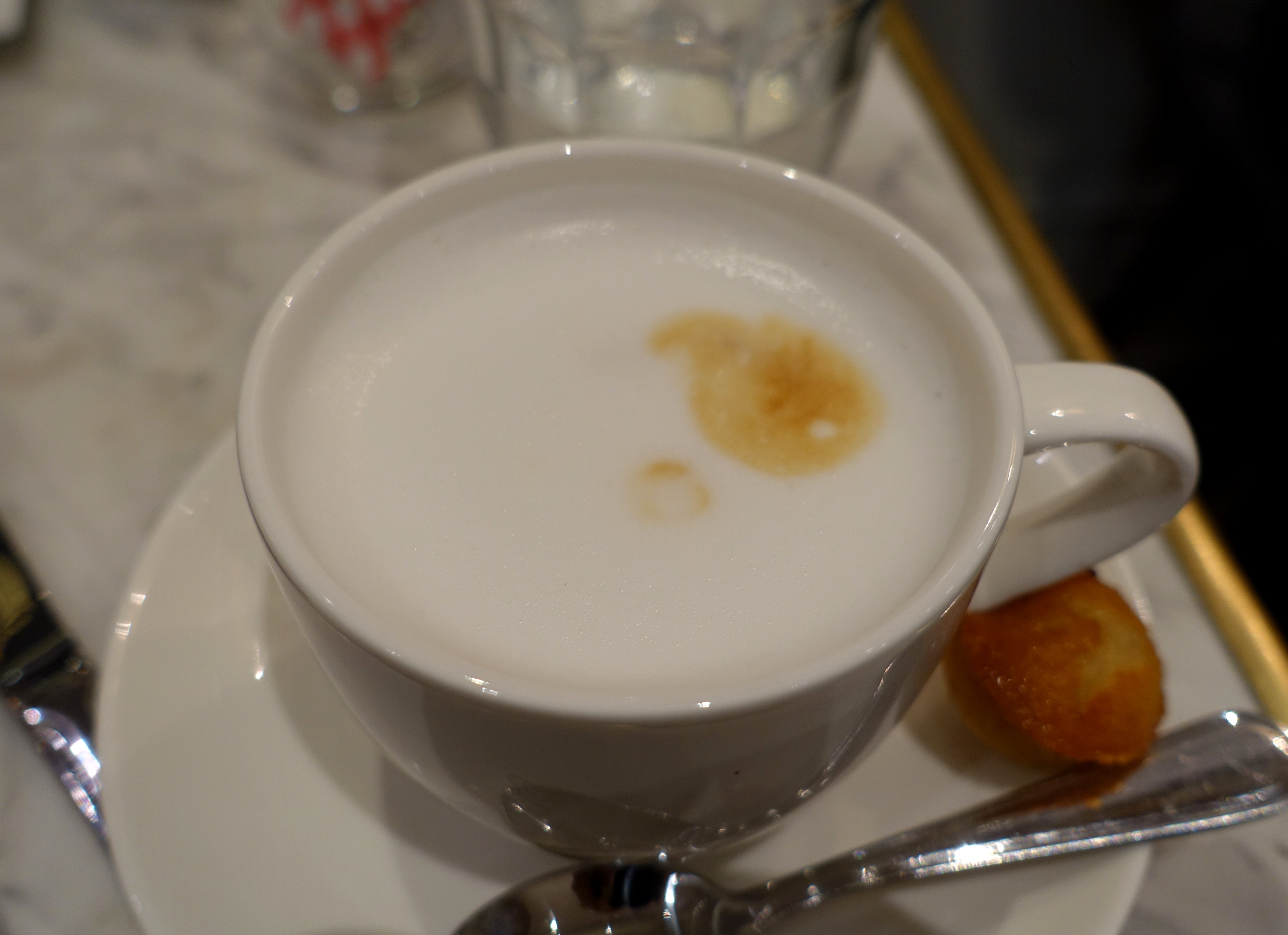 Latte, Maison Kayser NYC Review