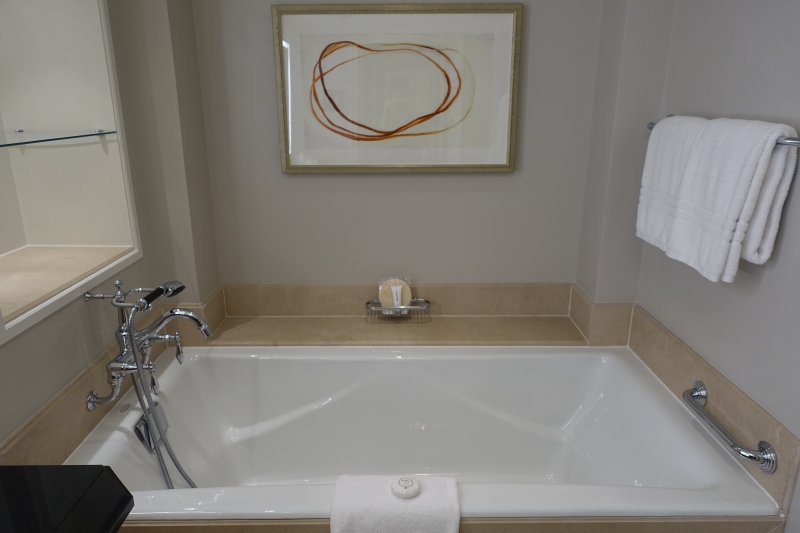 Soaking Bath, Four Seasons Washington, DC Review