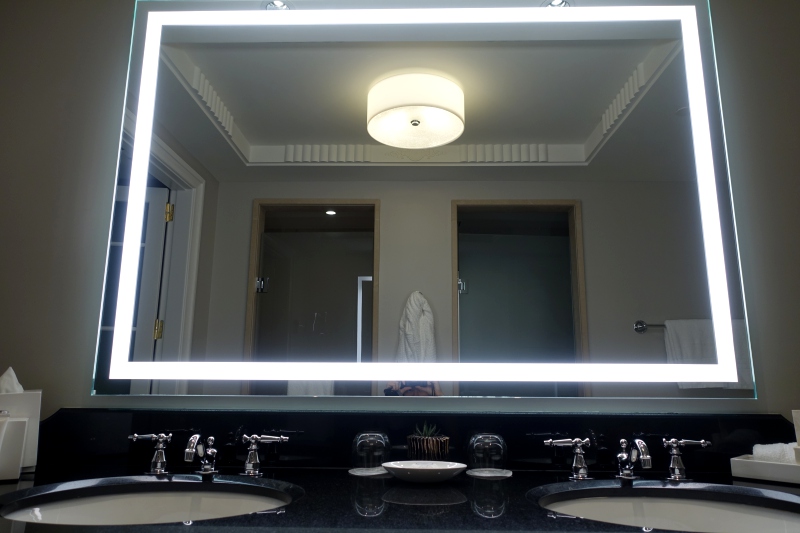 Grand Premier Room Bathroom, Four Seasons Washington, DC Review