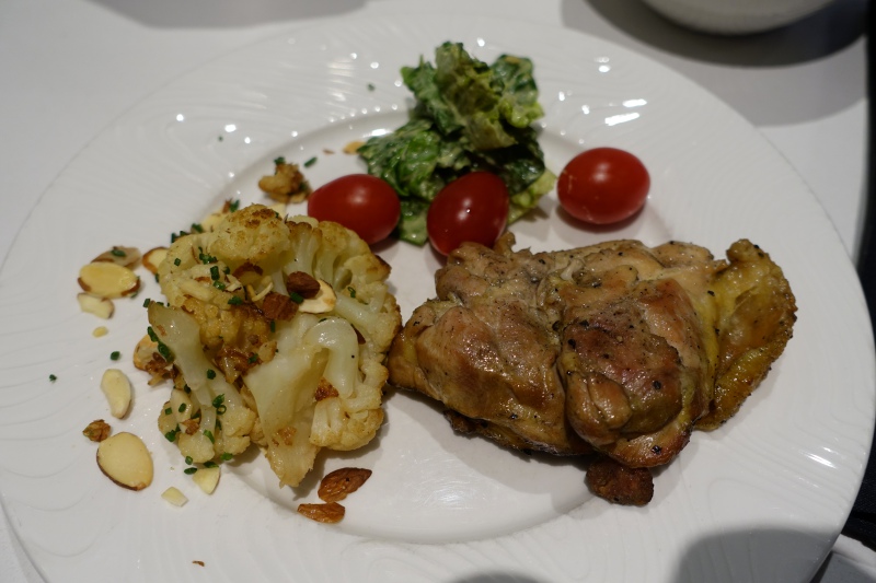 Grilled Chicken, Roasted Cauliflower and Salad, AMEX Centurion Lounge SFO Review