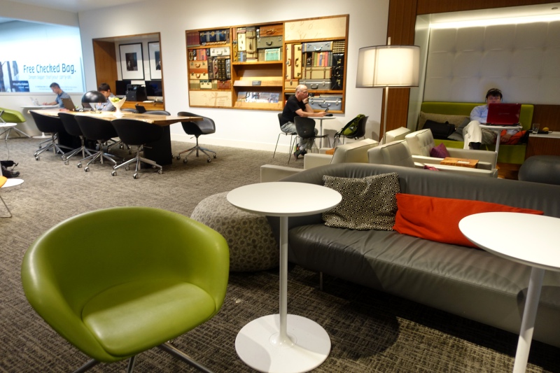 Communal Work Tables, AMEX Centurion Lounge SFO Review