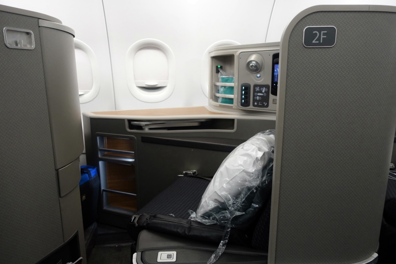 Review: American First Class Seat 2F, A321 (32B)