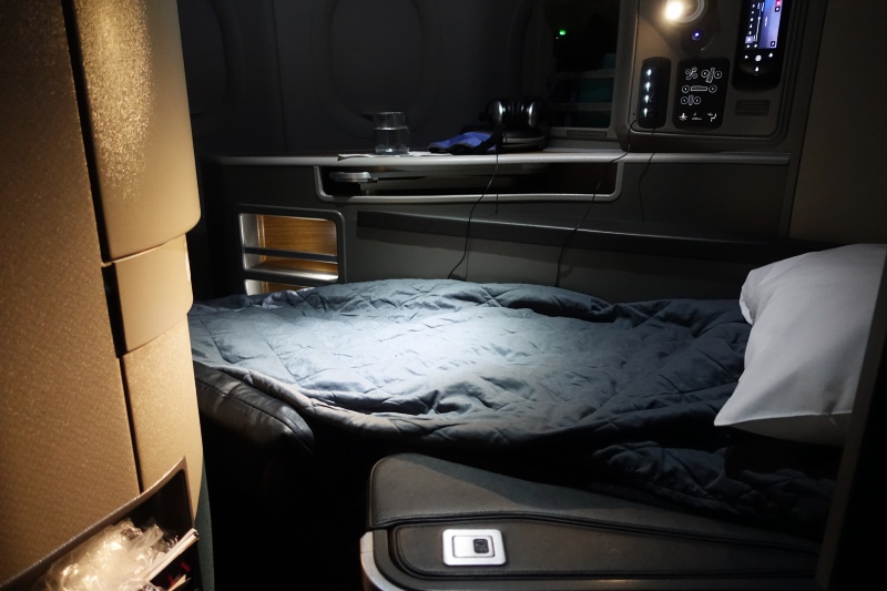 Flat Bed, American First Class A321 SFO-NYC Review