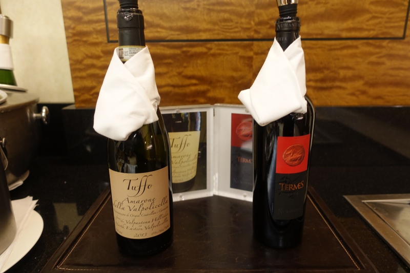 Red Wines, Emirates Lounge JFK Review