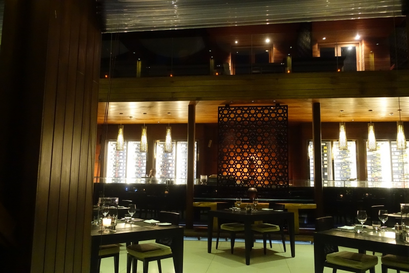 The Dining Room at Night, Park Hyatt Maldives Review