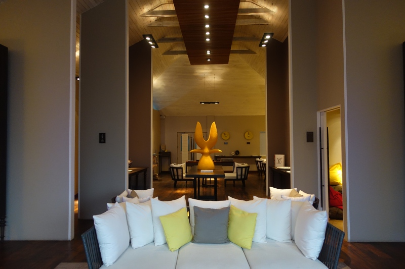 Review: Cheval Blanc Randheli Lounge, Male Maldives