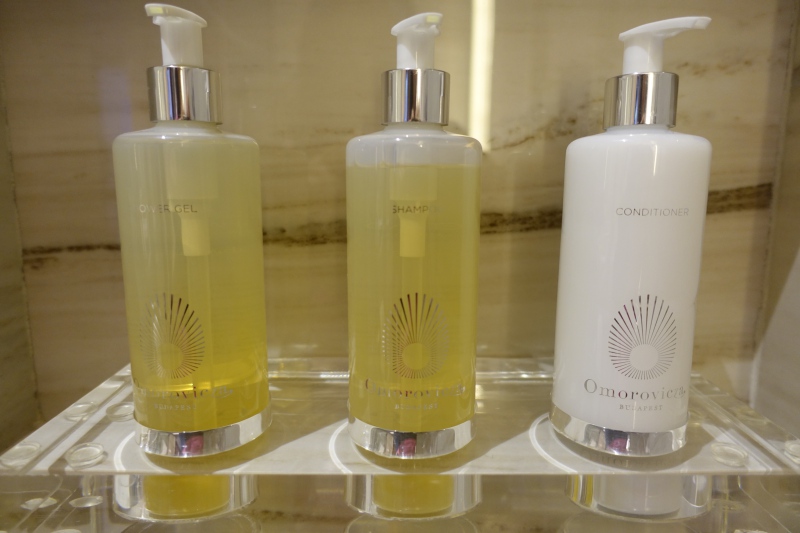 Omorovicza Bath Products, Etihad First Class Lounge Abu Dhabi Review