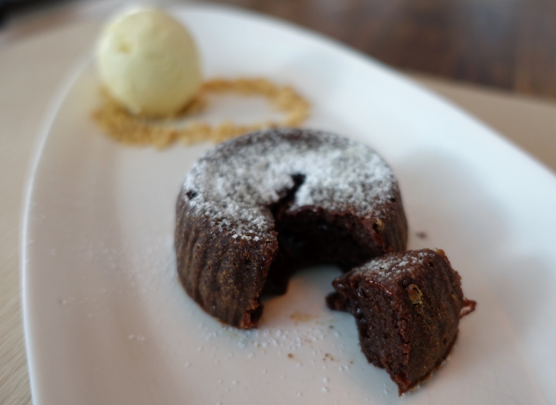 Molten Chocolate Cake, Perry St NYC Review