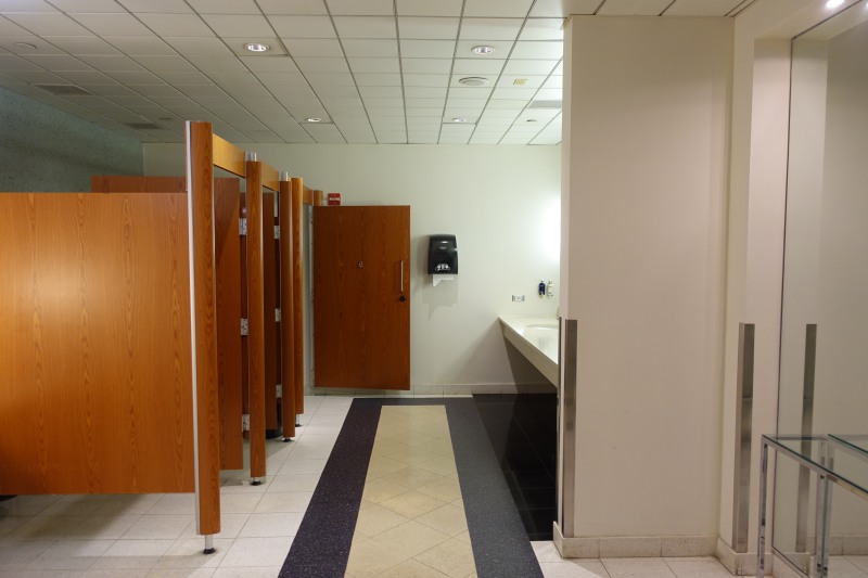 Women's Bathroom, BA First Class Lounge JFK Review