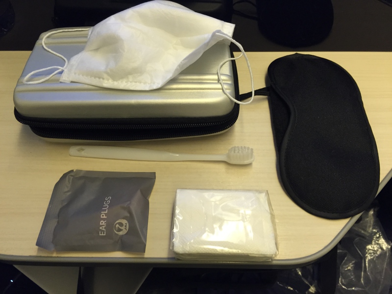 JAL Business Class Amenity Kit Review