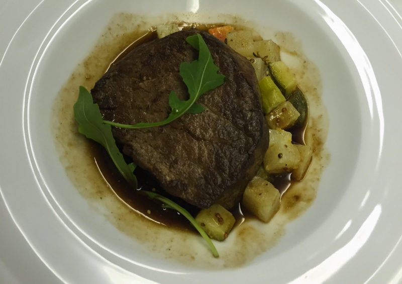 Beef Tenderloin, Japan Airlines Business Class Sky Suite Review