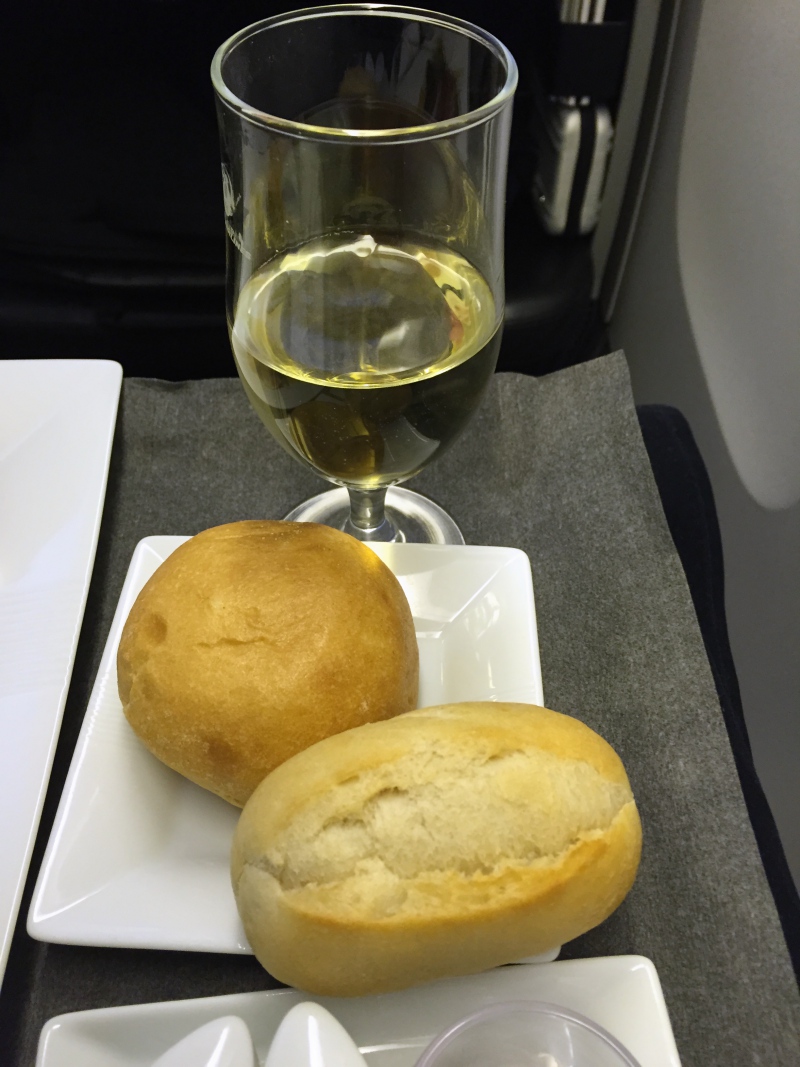 Rolls, JAL Business Class Sky Suite Review