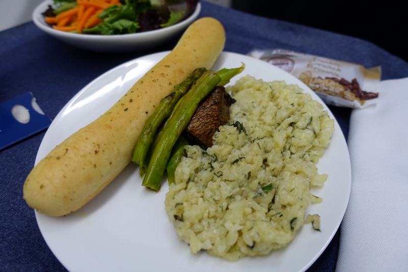Surprisingly Healthy Airline Food: Vegetarian Risotto and Salad