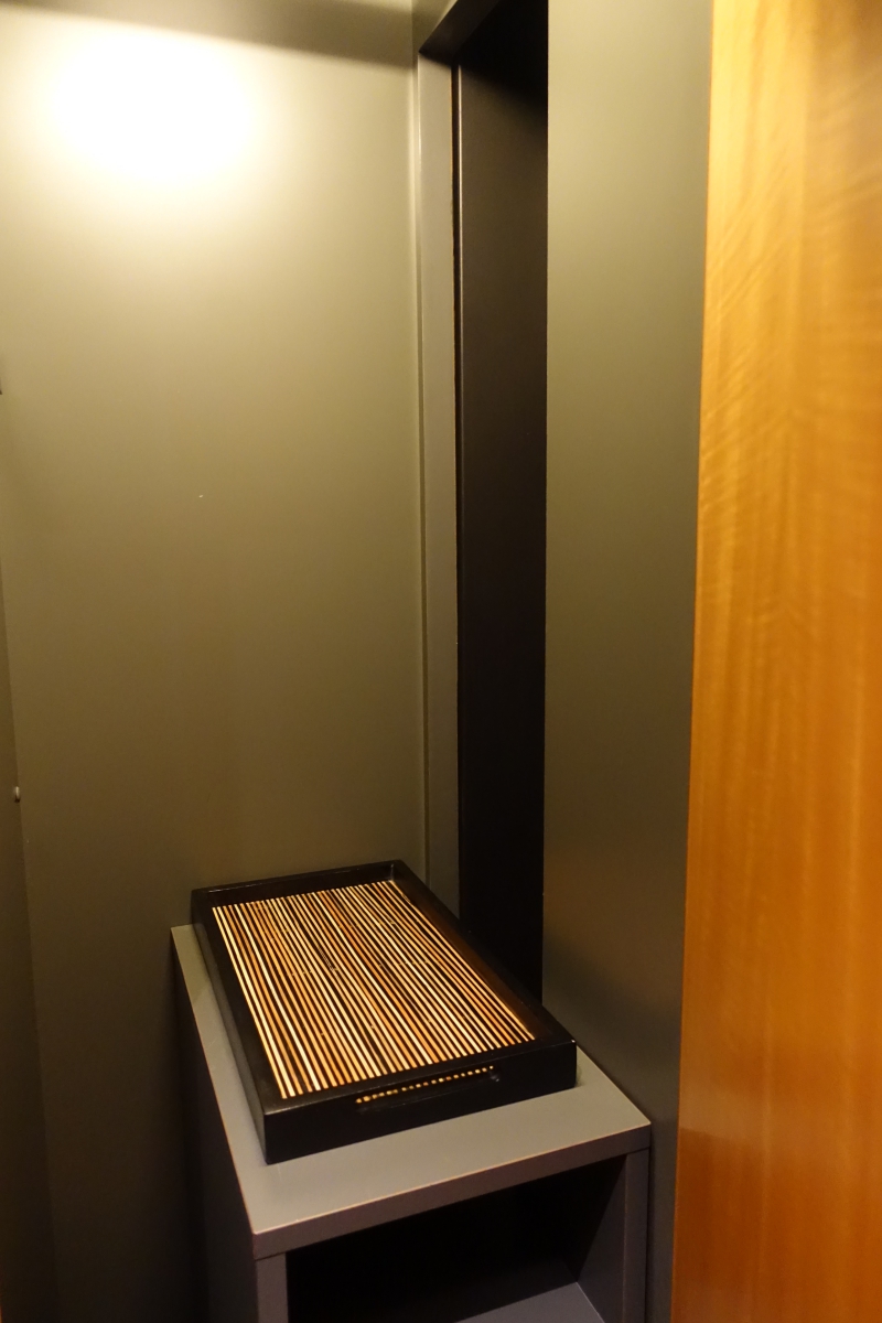 Valet Closet, Mandarin Oriental Tokyo Review