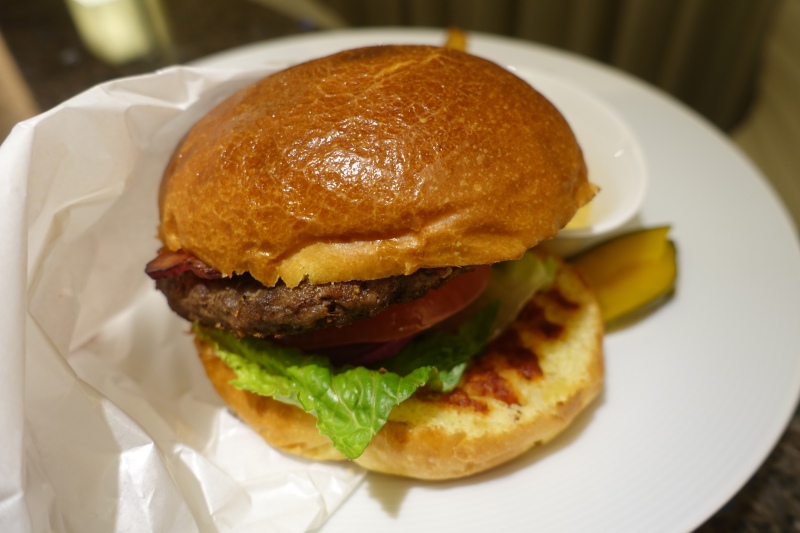 Burger, Four Seasons Kyoto Room Service Review