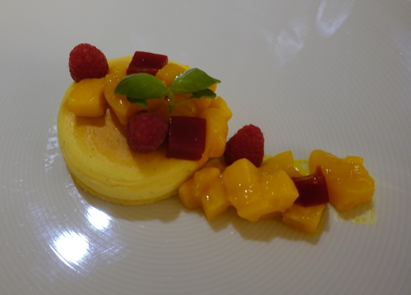 Cheesecake with Fruit, Four Seasons Kyoto Room Service Review