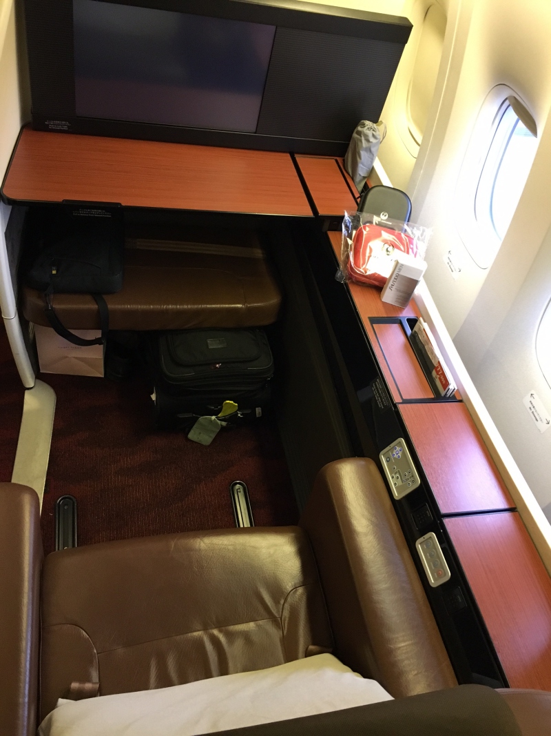 JAL First Class Seat Review