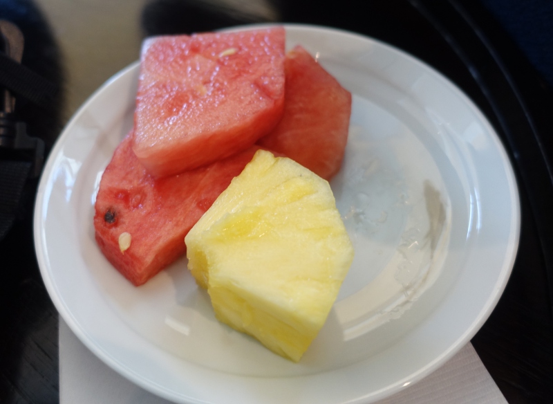 Watermelon and Pineapple, Korean Air Lounge LAX Review