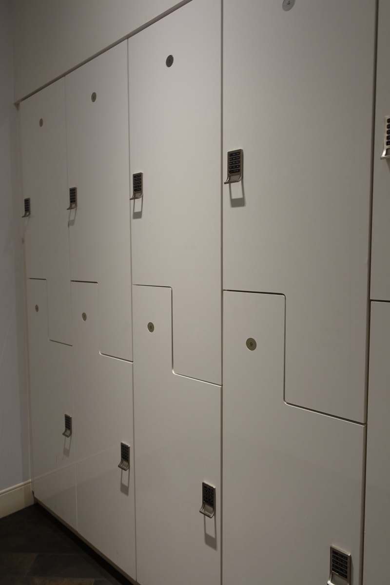 Lockers, AMEX Centurion Lounge SFO Review