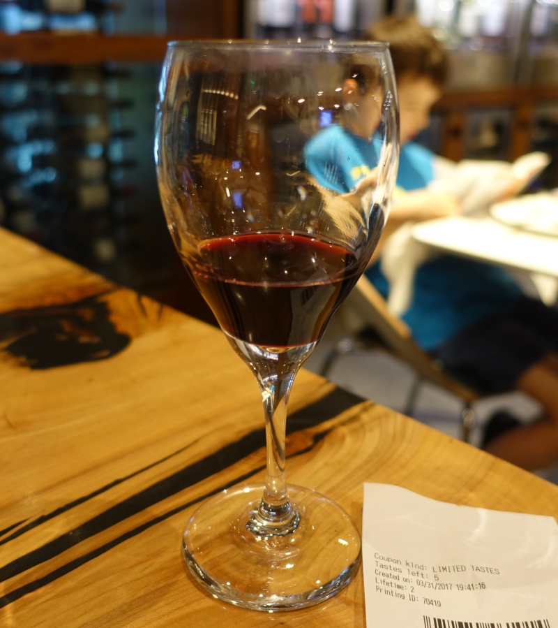 Cabernet Sauvignon, AMEX Centurion Lounge SFO Review