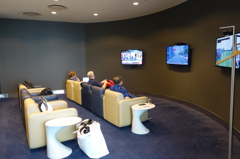 TV Lounge, Lufthansa Business Class Lounge JFK