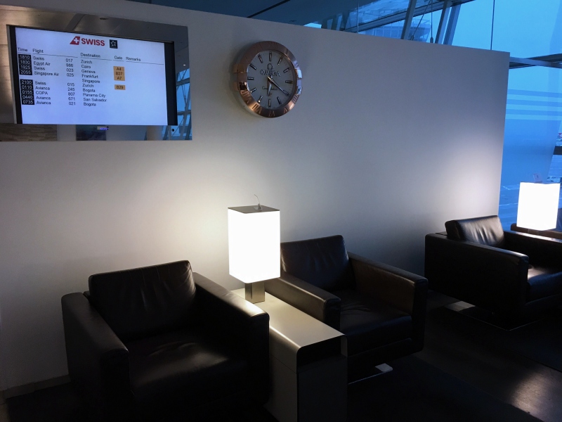 Seating and Flight Monitor, SWISS Lounge Review, JFK