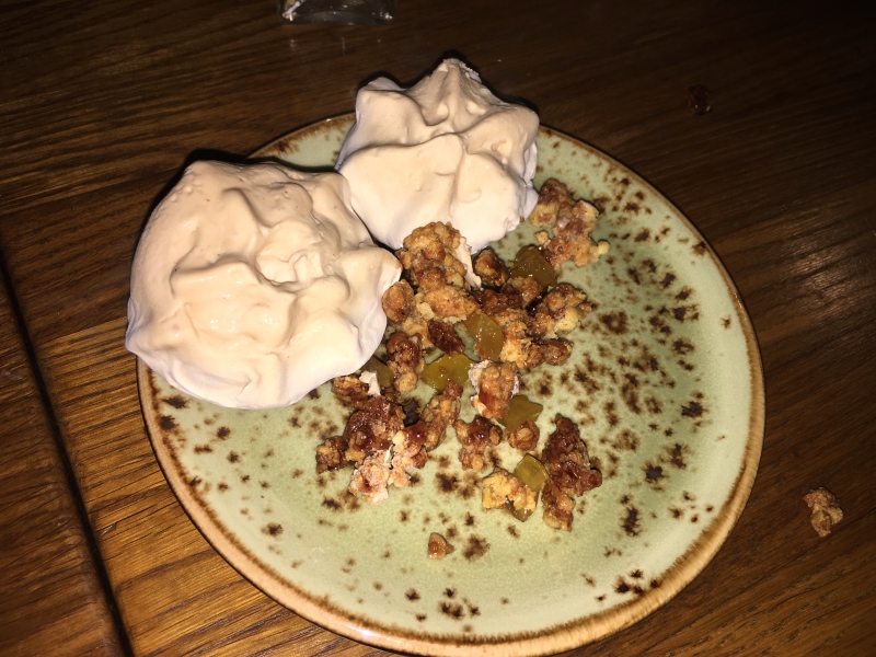 Pine Meringues Cooked in Liquid Nitrogen, Taste to Eat Review