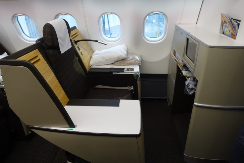 Review: SWISS A330 Business Class