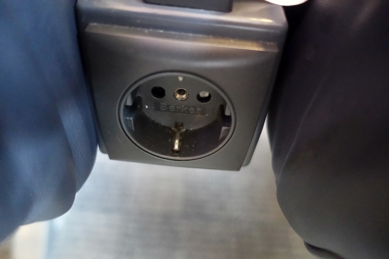 Power Outlet, Sapsan Business Class Review