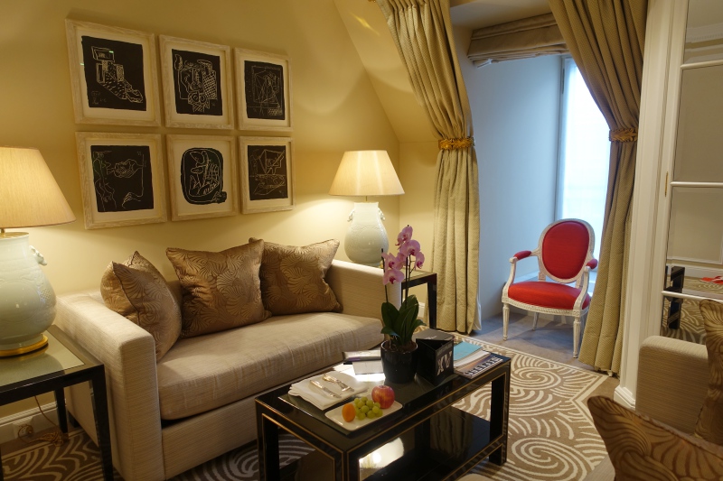 Junior Suite Sitting Area, Baur au Lac Review, Zurich