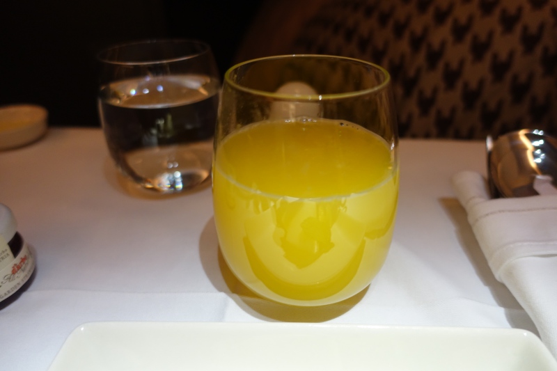 Orange Juice, Singapore Airlines Business Class Review