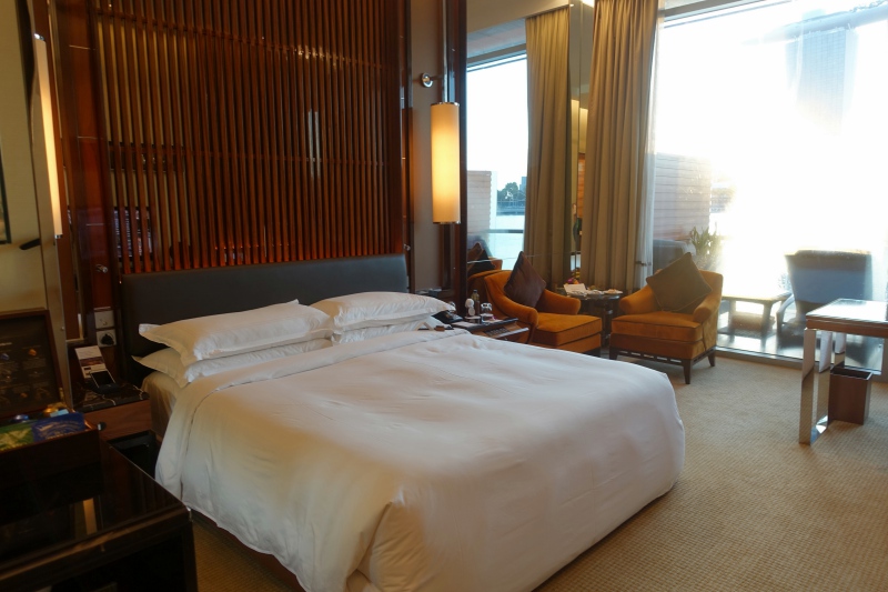 Premier Bay View Room, The Fullerton Bay Singapore Review