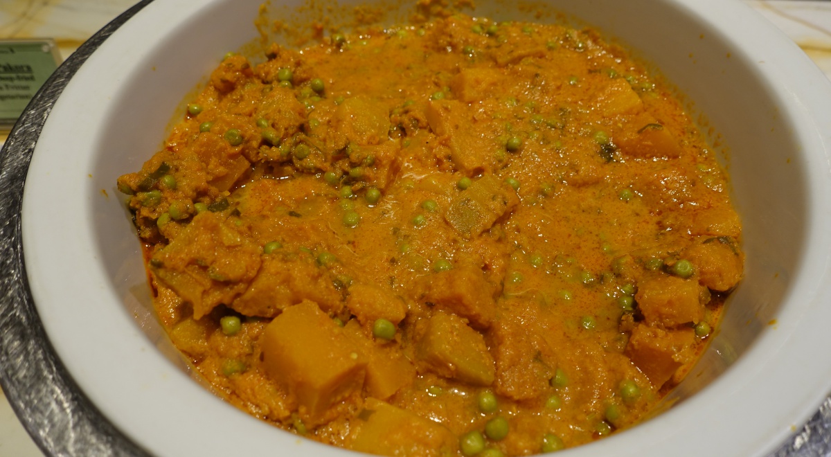 Pumpkin Mattar Curry with Green Peas, SilverKris Lounge Review