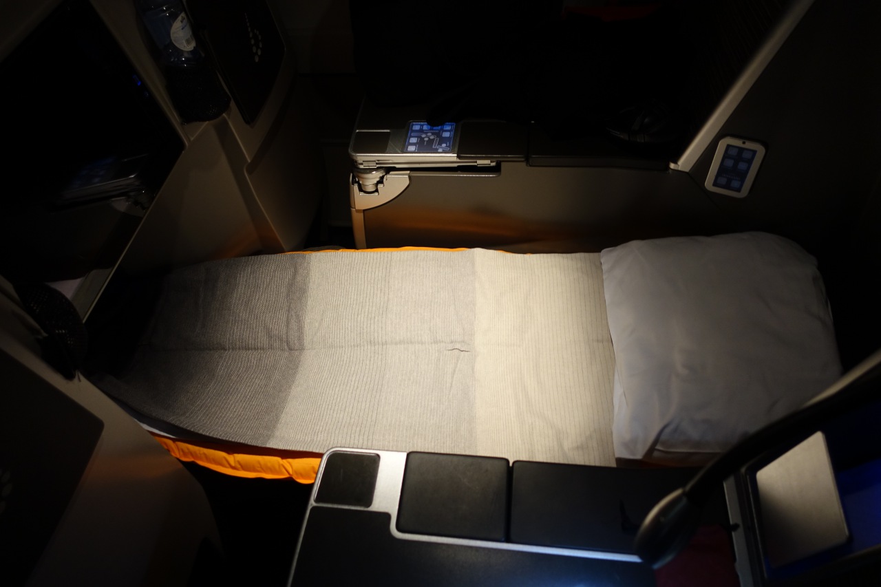 Warm Cabin in Brussels Business Class: Used Blanket Underneath Me