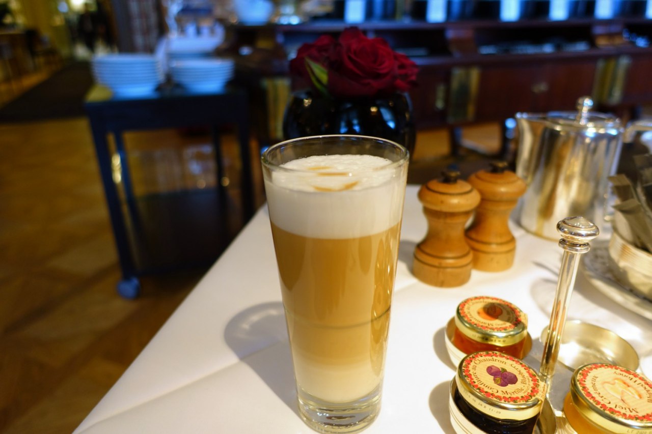 Bellevue Palace Breakfast: Latte