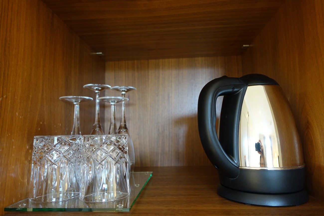 Hot Water Kettle, Bellevue Palace Hotel Review, Bern