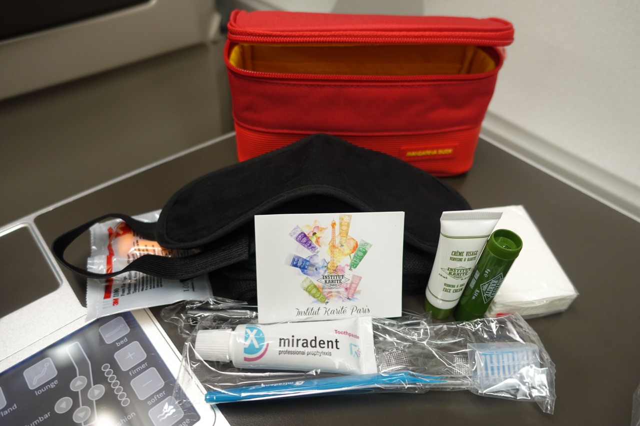 Brussels Business Class Amenity Kit