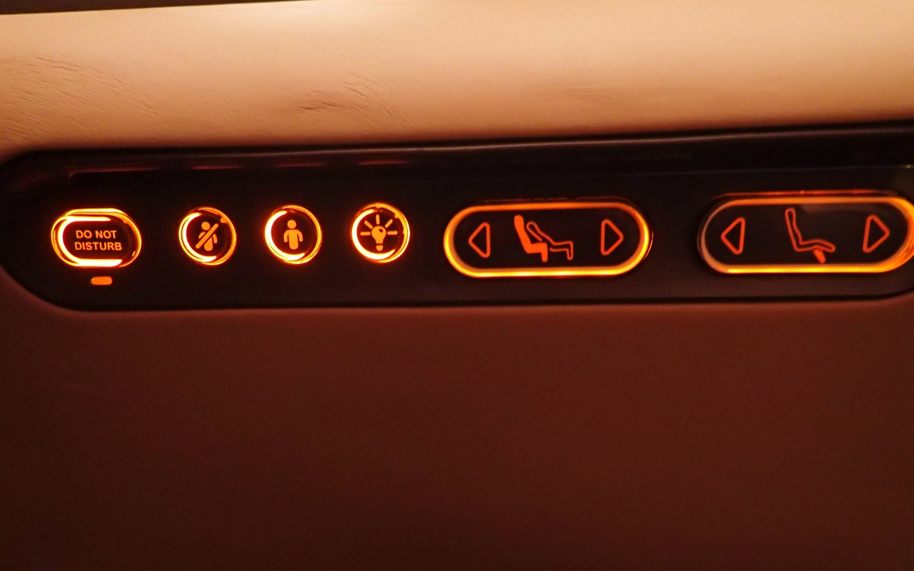 Seat Controls, Singapore Airlines A380 Business Class