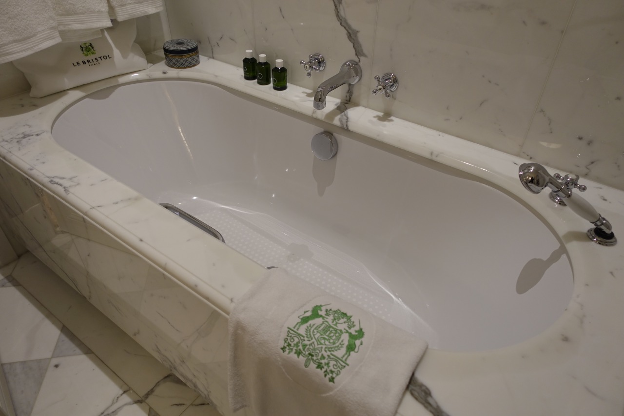 Le Bristol Paris Bathtub