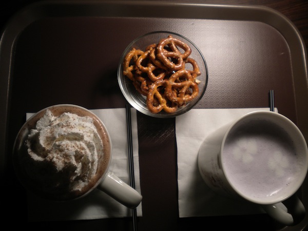 Blueberry latte, anyone? Seoul's cafe culture