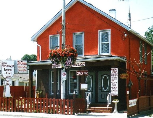 Red Chateau Restaurant, Niagara Falls