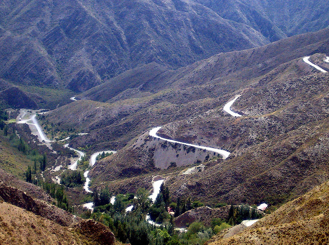 Driving through wine country, Mendoza