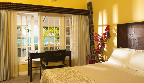 Superior Deluxe Beachfront Room, Smugglers Cove Resort, St Lucia