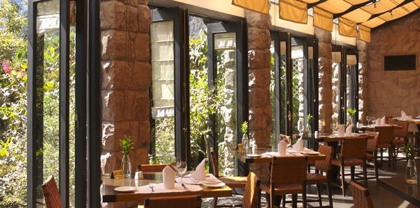 Tampu Restaurant, Sanctuary Lodge Hotel