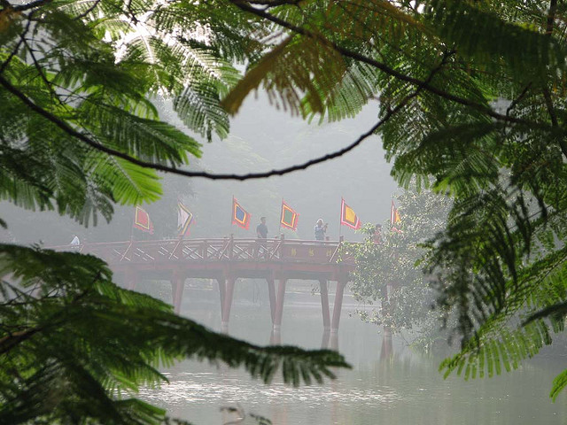 Lake Hoan Kiem, Vietnam