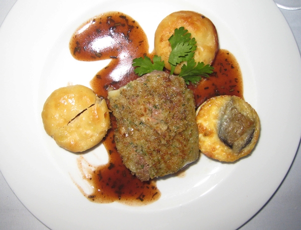 Lamb crusted in gorgonzola-Lufthansa First Class