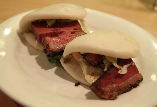 Momofuku Noodle Bar-NYC Restaurant Review-brisket buns