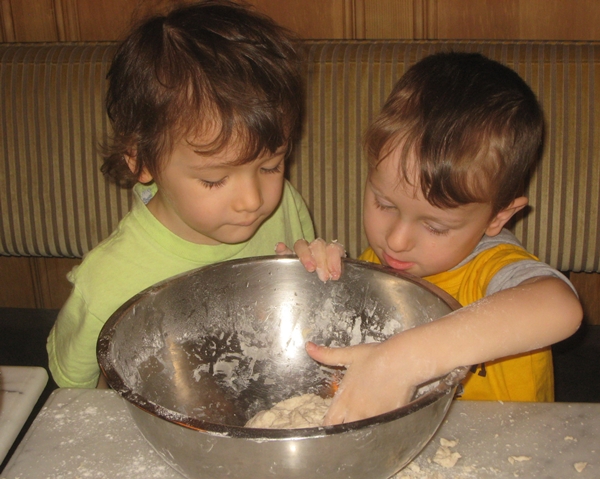 Kids Pizza Making Class at Donatella