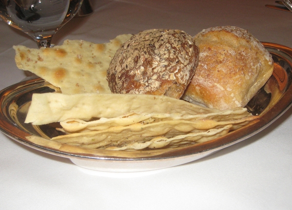 Le Caprice, NYC Restaurant Review-bread